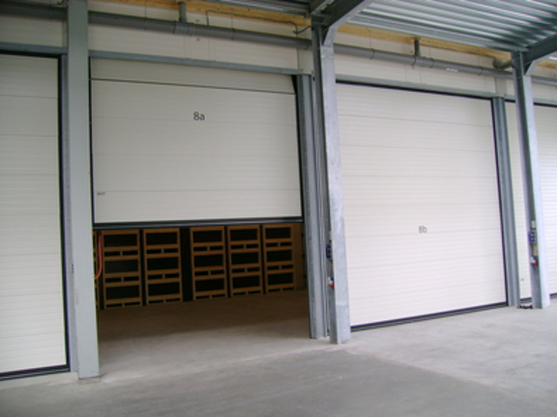 T280 Overhead door 80 mm thick, custom and automatic Salco